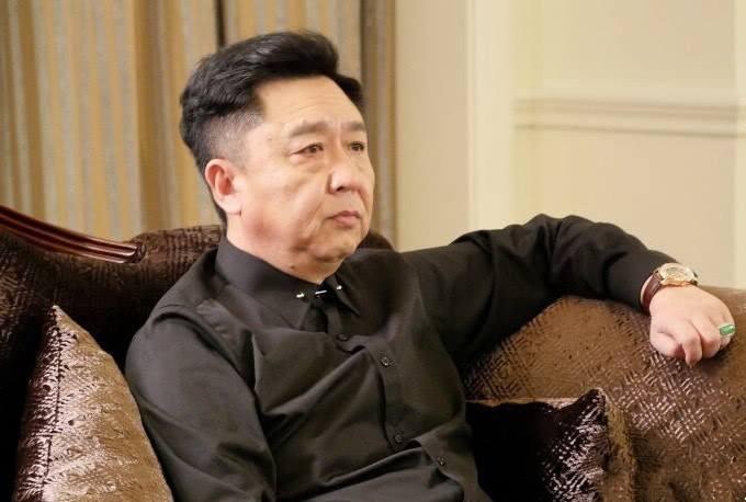 揭秘德云社相聲演員的真實待遇與工資內(nèi)幕，背后的故事與真實待遇揭秘