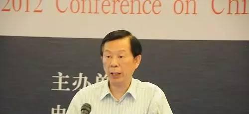 重鋼董榮華最新動態(tài)，小巷中的隱藏美食寶藏揭秘